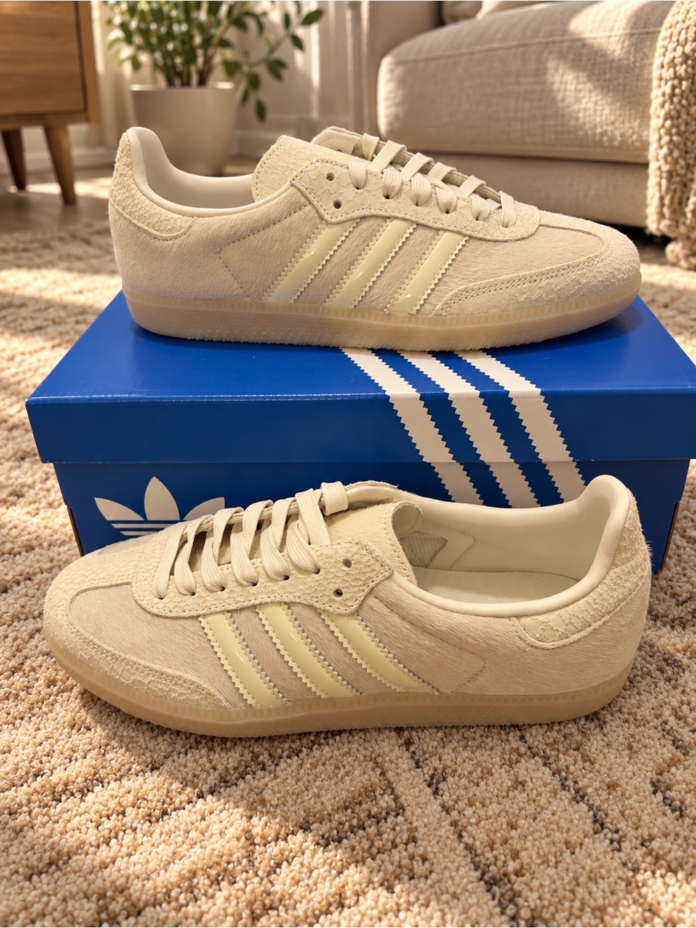 Adidas Originals Women's Off White/Crystal Linen Samba OG Sneakers, IH9148